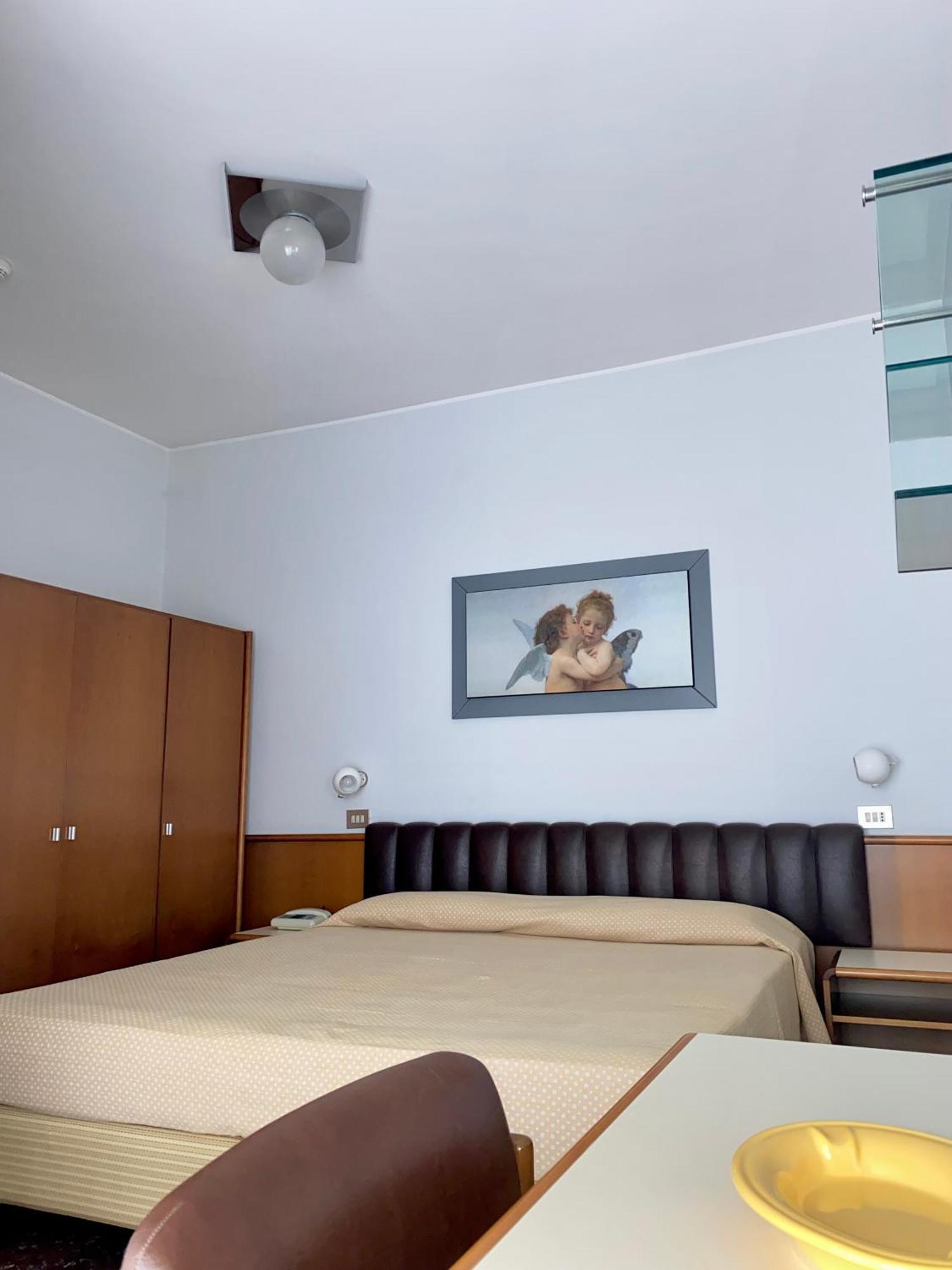 Hotel Astoria 피네토 외부 사진